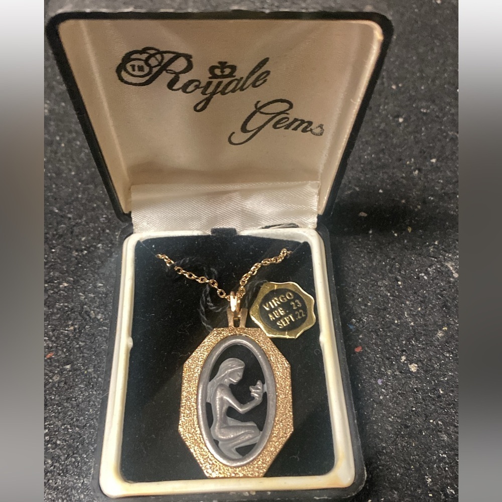 1970s Virgo Necklace